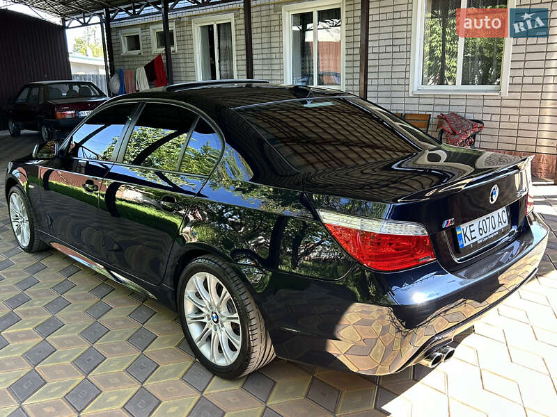Седан BMW 5 Series 2009 в Новомосковську