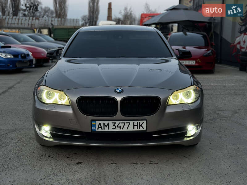 Седан BMW 5 Series 2012 в Житомире