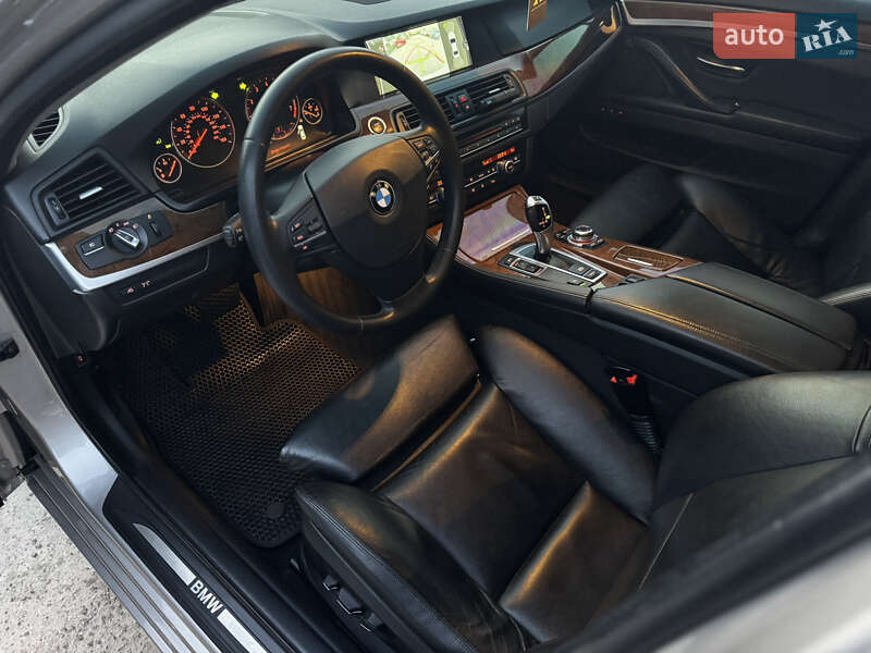 Седан BMW 5 Series 2012 в Житомире