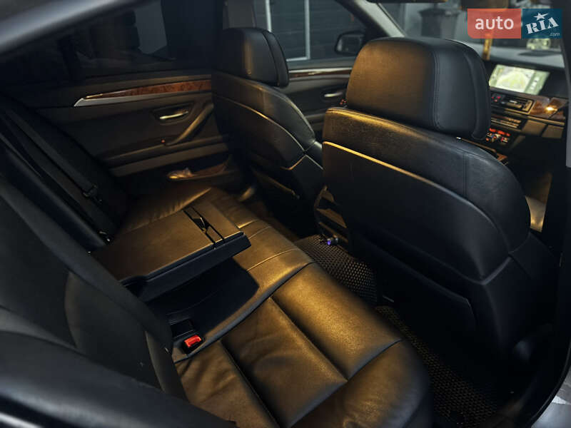Седан BMW 5 Series 2012 в Житомире
