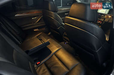 Седан BMW 5 Series 2012 в 