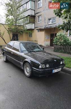 Седан BMW 5 Series 1990 в Киеве