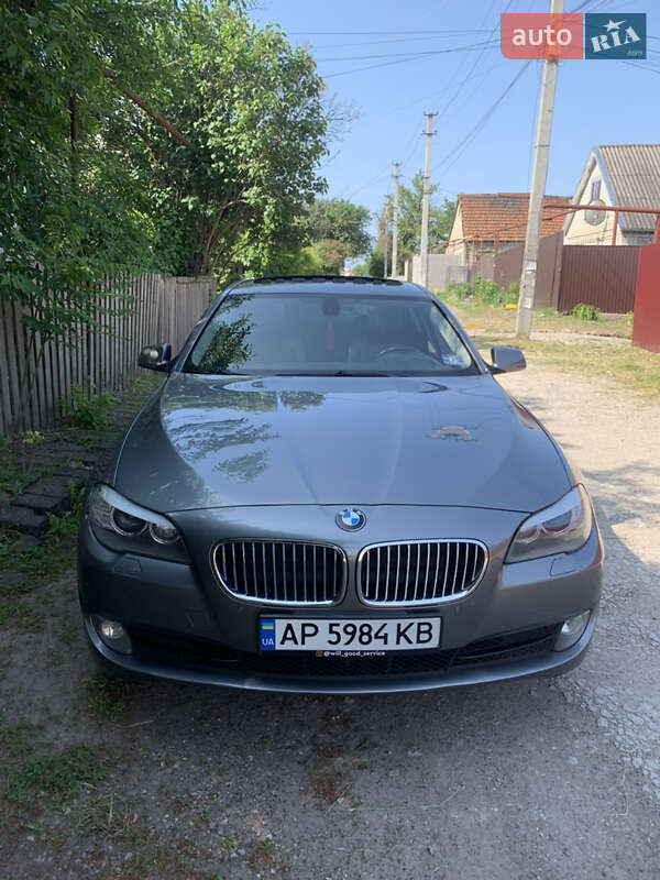 Седан BMW 5 Series 2011 в 
