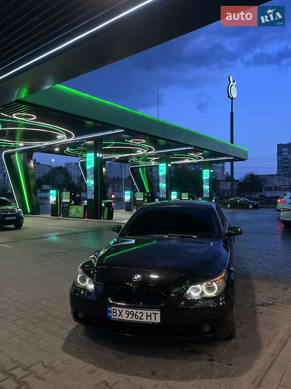 Седан BMW 5 Series 2006 в 
