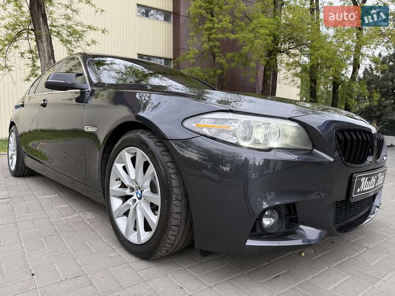 Седан BMW 5 Series 2015 в Днепре