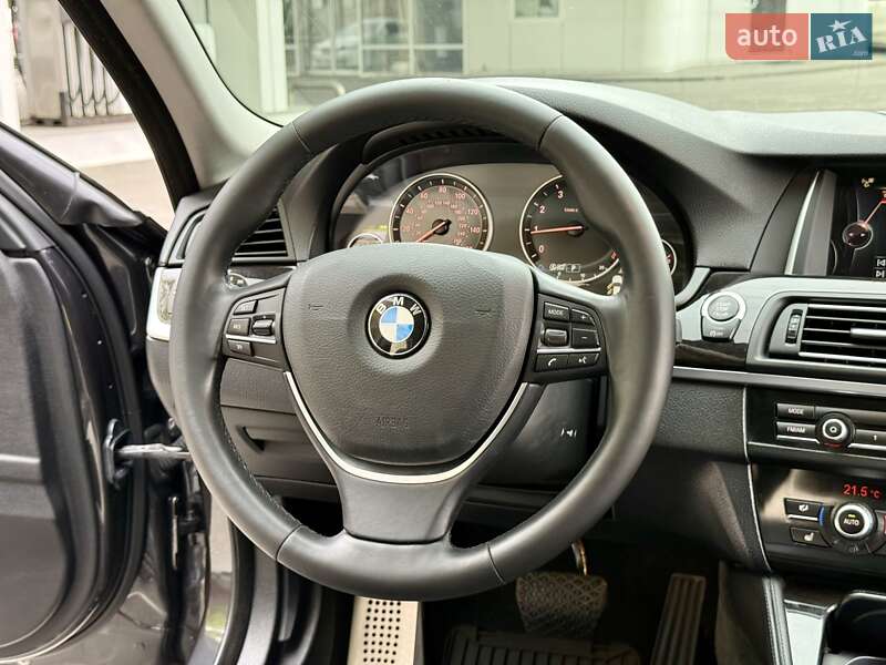 Седан BMW 5 Series 2015 в Днепре