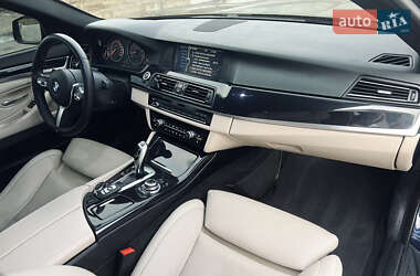 Седан BMW 5 Series 2010 в 