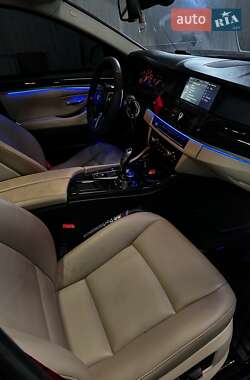 Седан BMW 5 Series 2012 в 
