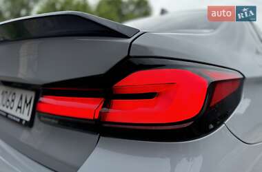 Седан BMW 5 Series 2017 в 