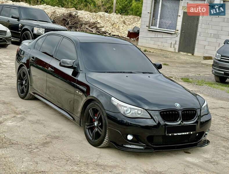 Седан BMW 5 Series 2009 в Ровно