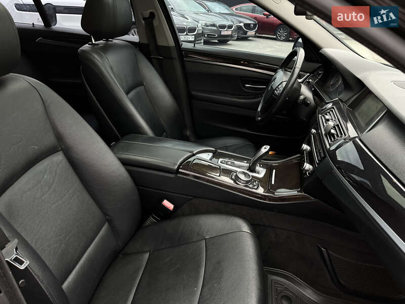 Седан BMW 5 Series 2013 в Львове