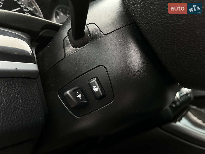 Седан BMW 5 Series 2013 в Львове