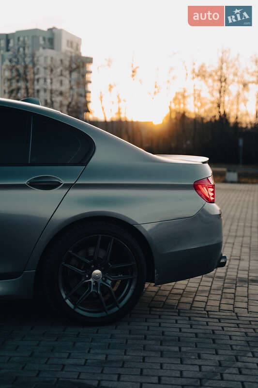 Седан BMW 5 Series 2011 в Львове фото 5 Седан BMW 5 Series 2011 в Львове