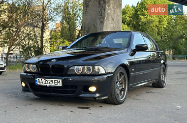 Седан BMW 5 Series 2001 в Киеве