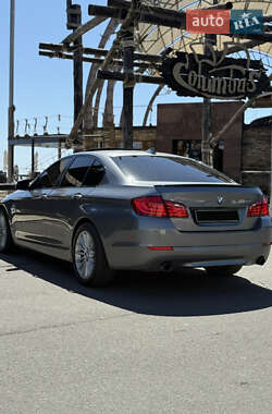 Седан BMW 5 Series 2011 в 