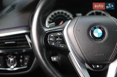 Седан BMW 5 Series 2017 в 