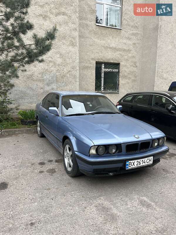 Седан BMW 5 Series 1991 в Виннице