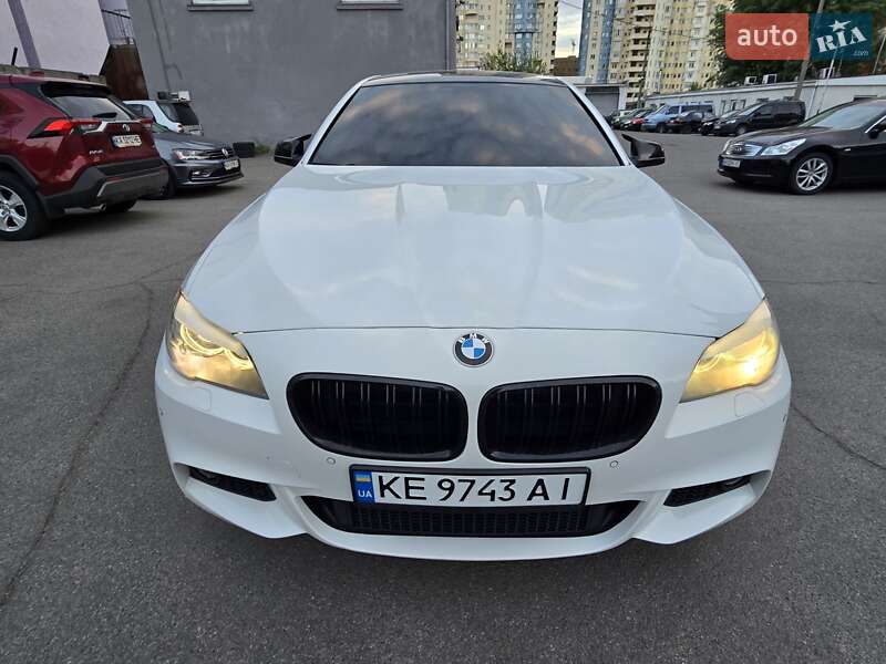 BMW 5 Series 2012