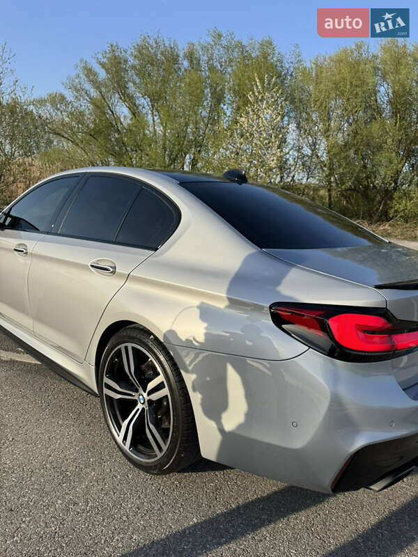 Седан BMW 5 Series 2017 в Львові