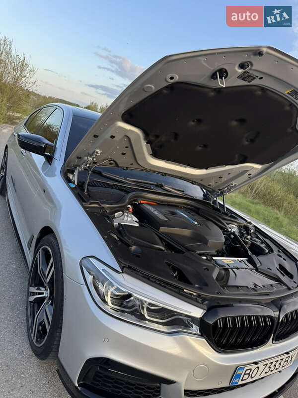 Седан BMW 5 Series 2017 в Львові