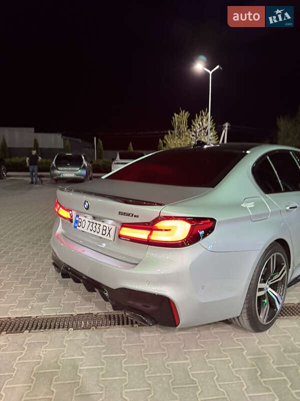 Седан BMW 5 Series 2017 в Львові