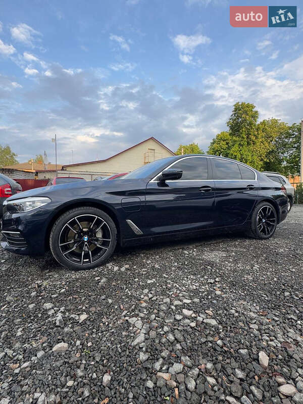 Седан BMW 5 Series 2019 в Запорожье