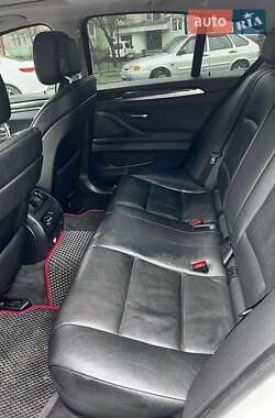 Седан BMW 5 Series 2012 в 