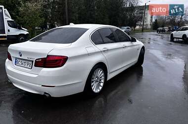 Седан BMW 5 Series 2012 в 