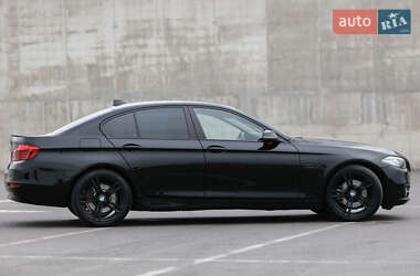 Седан BMW 5 Series 2016 в Городку