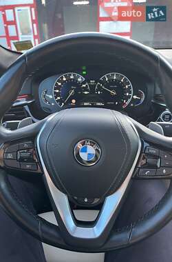 Седан BMW 5 Series 2018 в 