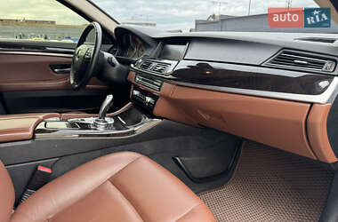 Седан BMW 5 Series 2013 в 