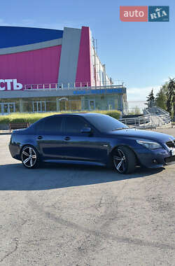 Седан BMW 5 Series 2004 в 