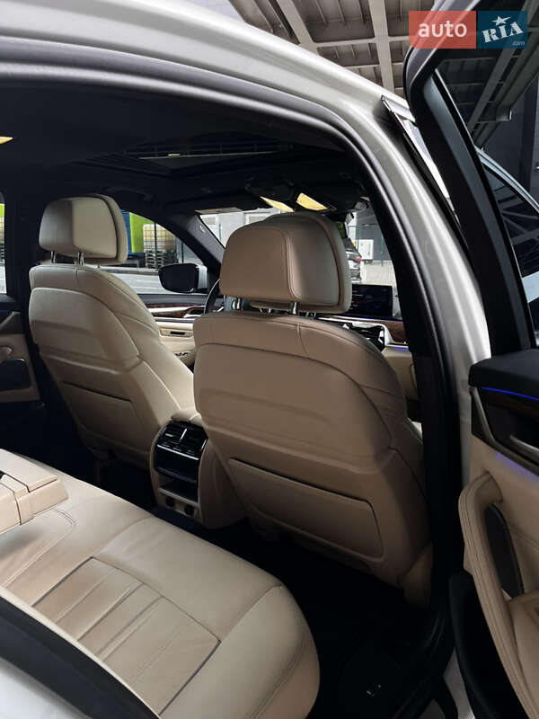 Седан BMW 5 Series 2018 в Киеве фото 15 Седан BMW 5 Series 2018 в Киеве