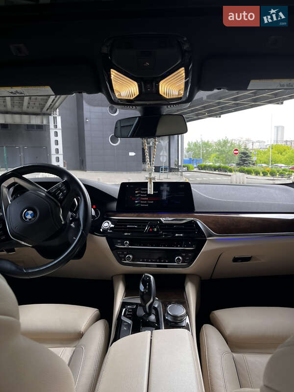 Седан BMW 5 Series 2018 в Киеве фото 18 Седан BMW 5 Series 2018 в Киеве