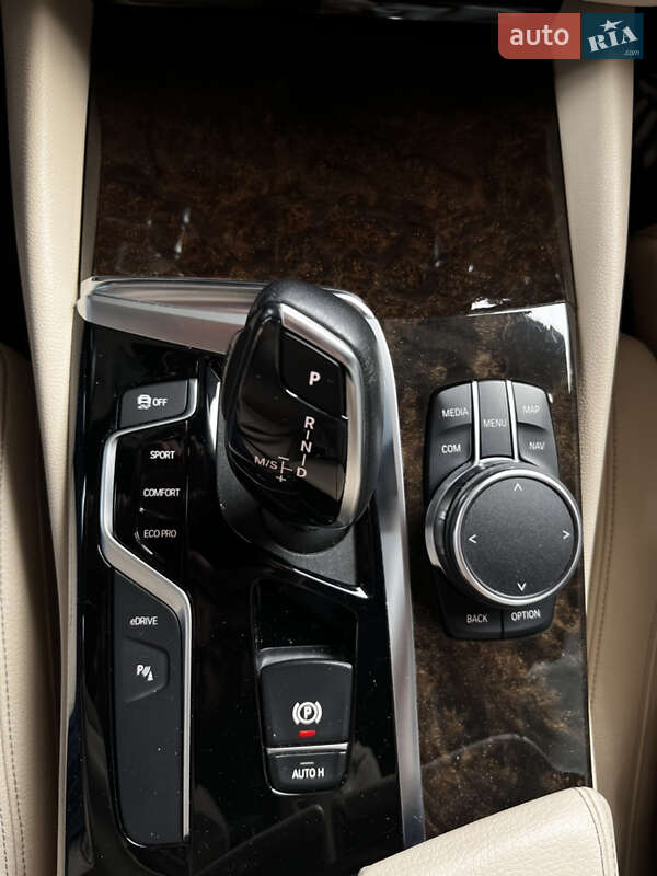 Седан BMW 5 Series 2018 в Киеве фото 24 Седан BMW 5 Series 2018 в Киеве