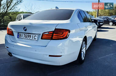 Седан BMW 5 Series 2012 в 