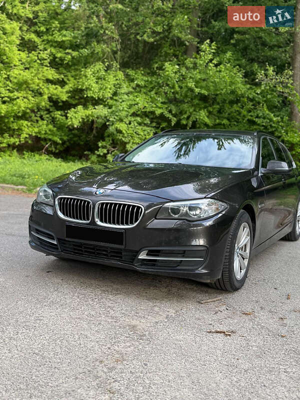 BMW 5 Series 2016