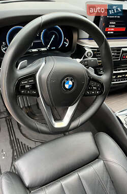 Седан BMW 5 Series 2019 в 