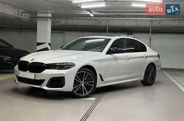 Седан BMW 5 Series 2020 в 