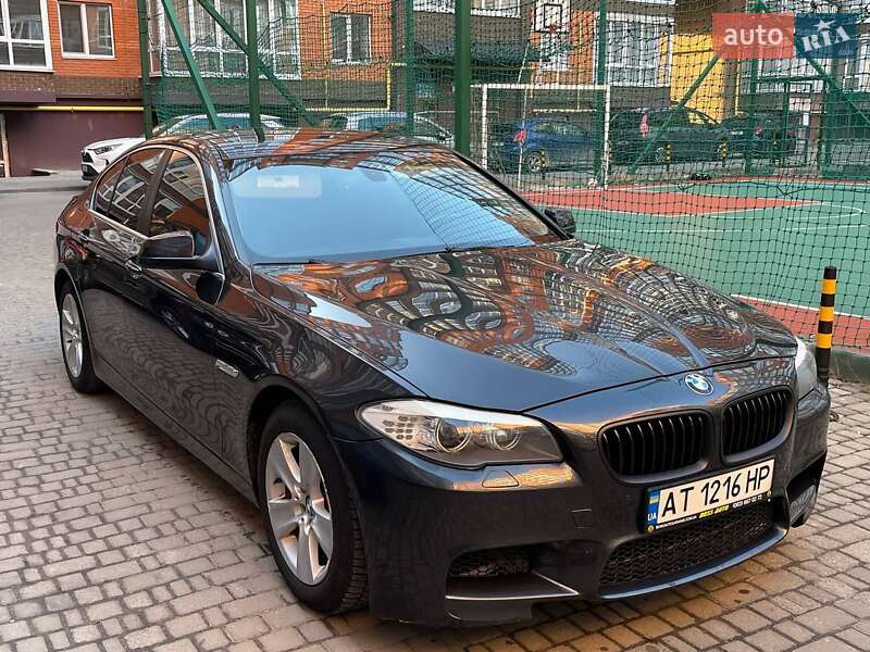 Седан BMW 5 Series 2012 в Львові