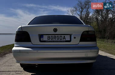 Седан BMW 5 Series 2001 в 