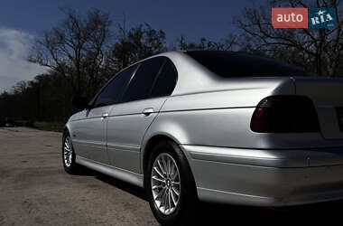 Седан BMW 5 Series 2001 в 