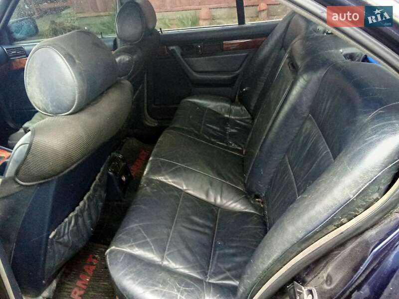 Седан BMW 5 Series 1994 в Вижниці