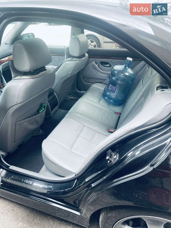 Седан BMW 5 Series 2003 в Києві
