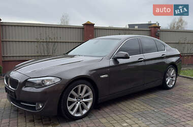 Седан BMW 5 Series 2011 в 