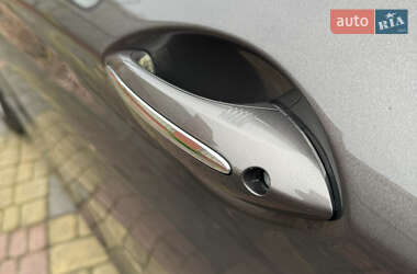 Седан BMW 5 Series 2011 в 