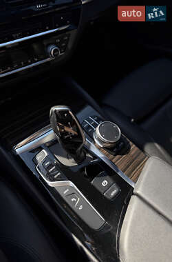Седан BMW 5 Series 2019 в 