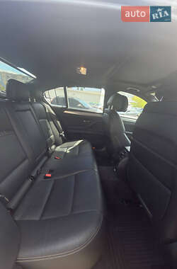 Седан BMW 5 Series 2013 в 