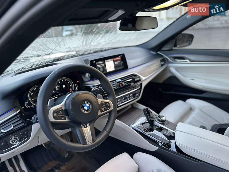 Седан BMW 5 Series 2017 в Тернополе