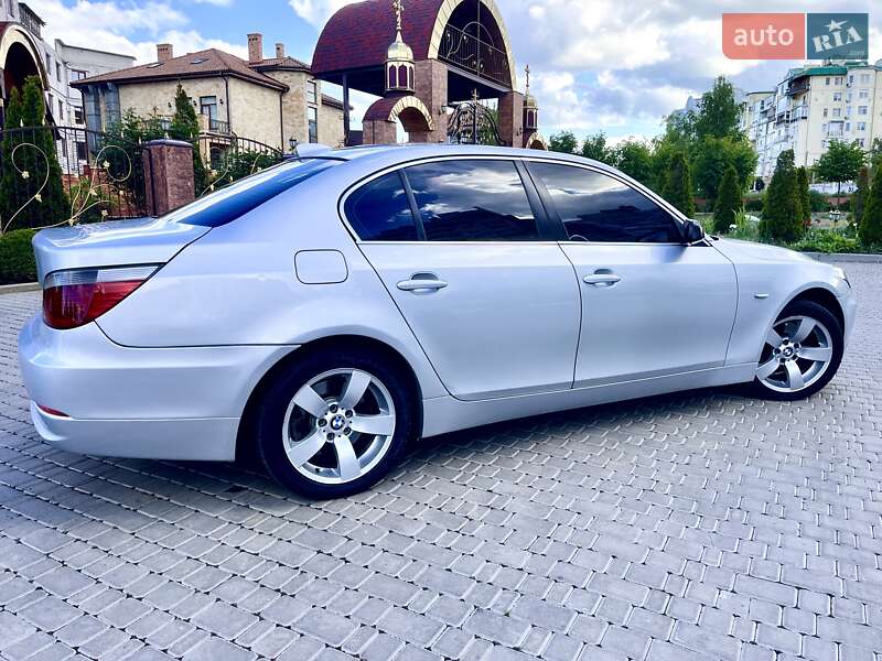 Седан BMW 5 Series 2004 в Чорноморську